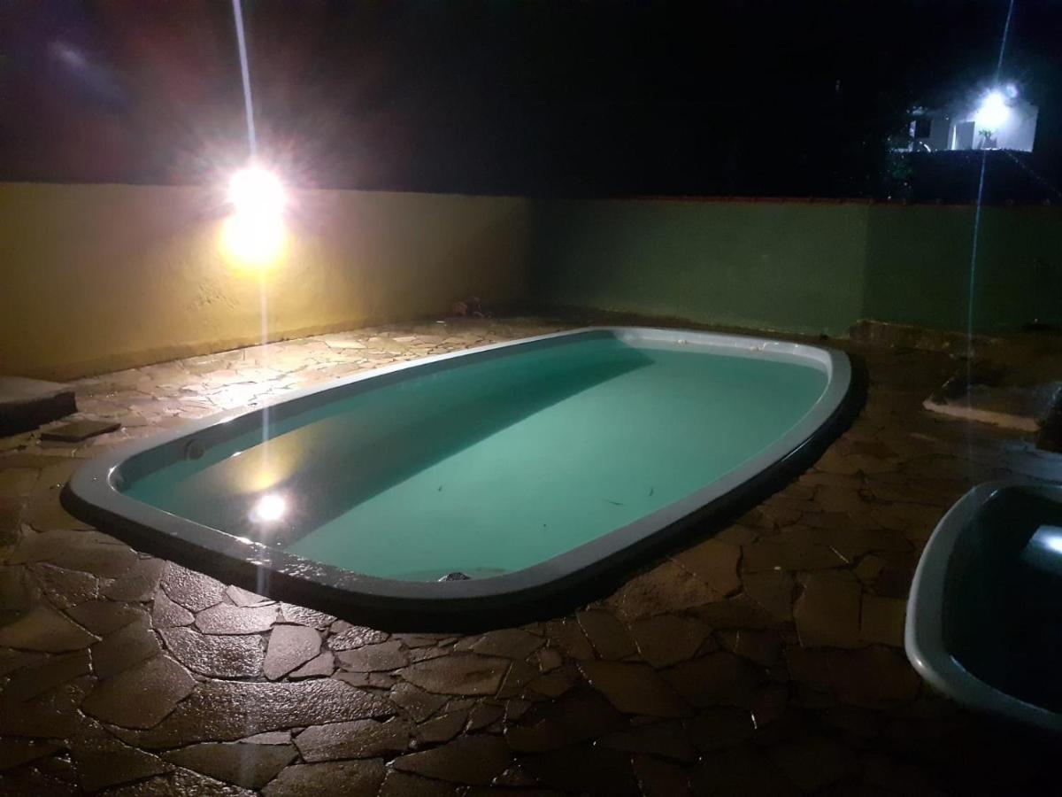 Toninhas 300 Mts Mar Leilighet Ubatuba Eksteriør bilde